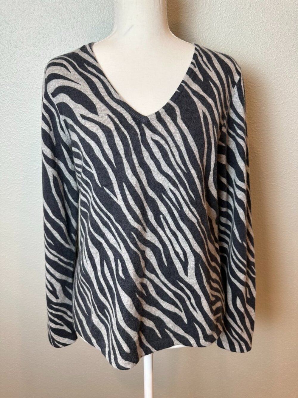 Charter Club 100% 2-Ply Cashmere Zebra Animal Print Pullover Sweater Petite Med